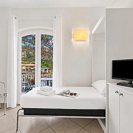 Seaview Pool Retreat - Il Poggio Apartment