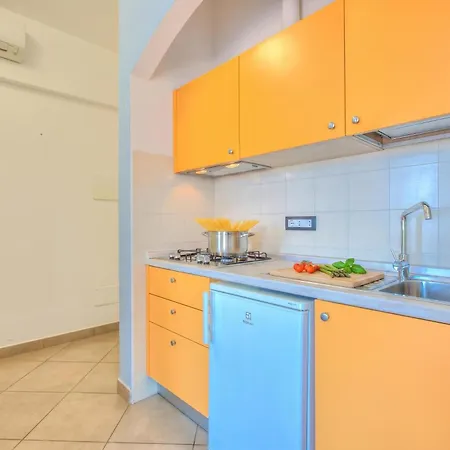 Seaview Pool Retreat - Il Poggio Apartment Marina dʼAndora