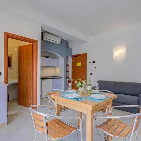 Seaview Pool Retreat - Il Poggio *
