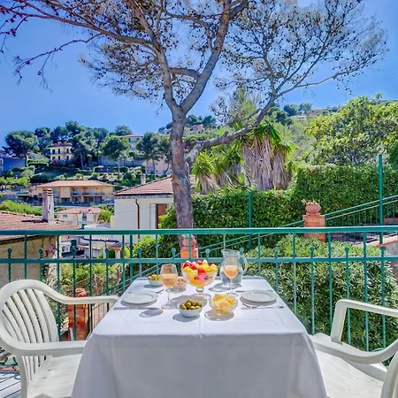 Seaview Pool Retreat - Il Poggio Apartment Marina dʼAndora